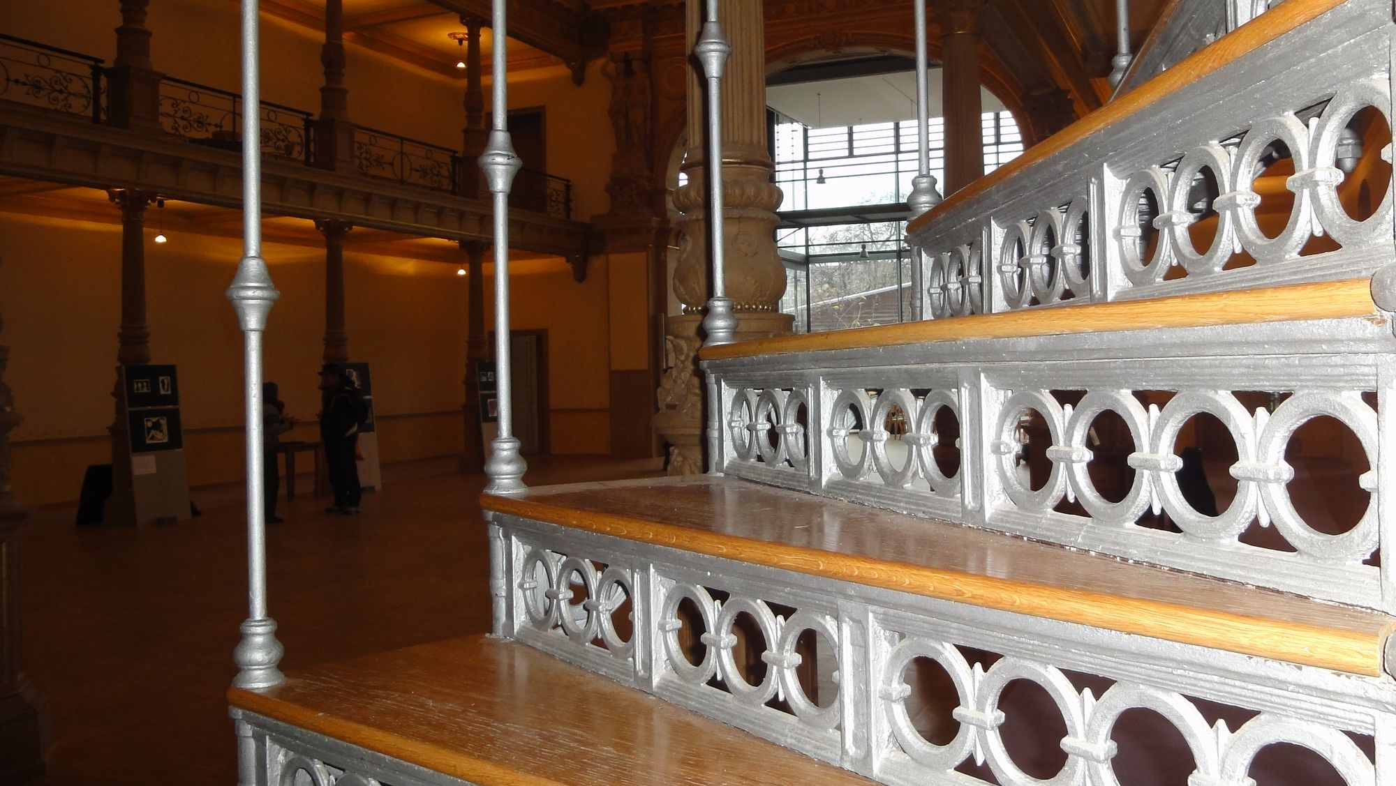 Treppe im Orpheum - Foto: Anton Launer