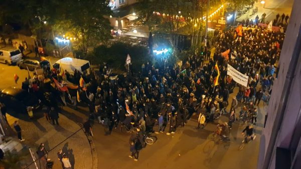 Demonstration durch die Neustadt