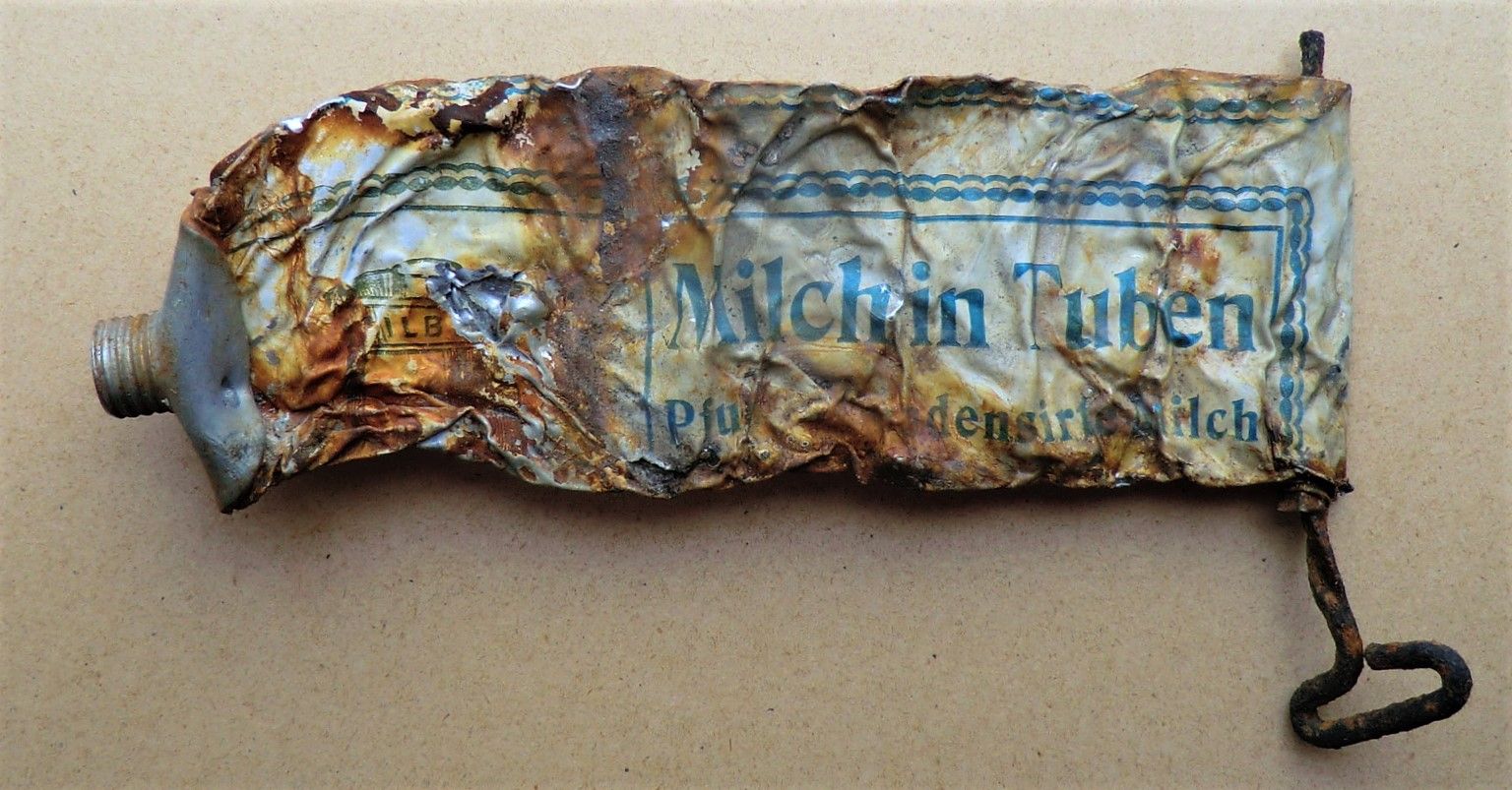 Pfundsche Milchtube lag über hundert Jahre im Gletschereis Mehr als 100 Jahre alt - Milchtube der Gebrüder Pfund - Foto: Sammlung Paul Pfund