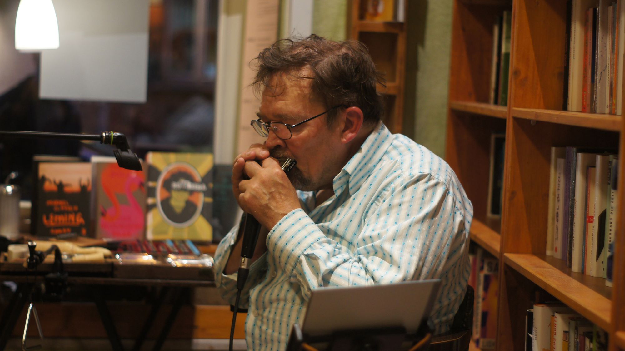 Harke auf Raketenblech – The K.E.S.H. Group Experience Jörg Stübing, genannt Stü, an der Mundi. PS