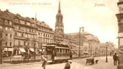 Verfall der Sitten und des Anstands statt Goldener Zwanziger Hauptstraße mit Dreikönigskirche - zeitgenössische Postkarte