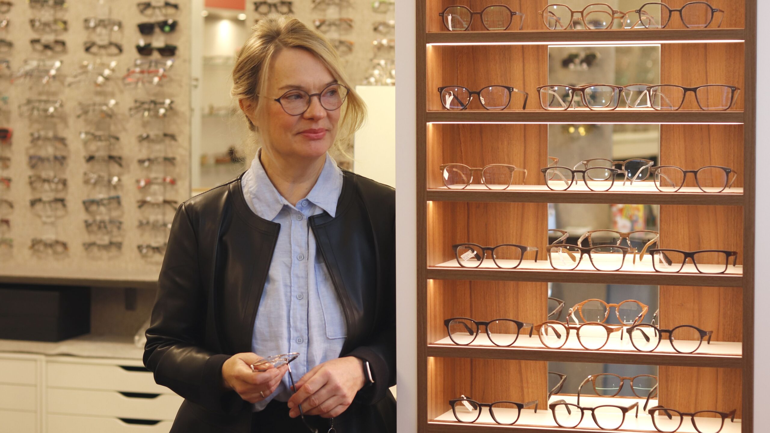 Sie sorgt für Schärfe beim Durchblick Augenoptikerin Birgit Boddien - Foto: Anton Launer