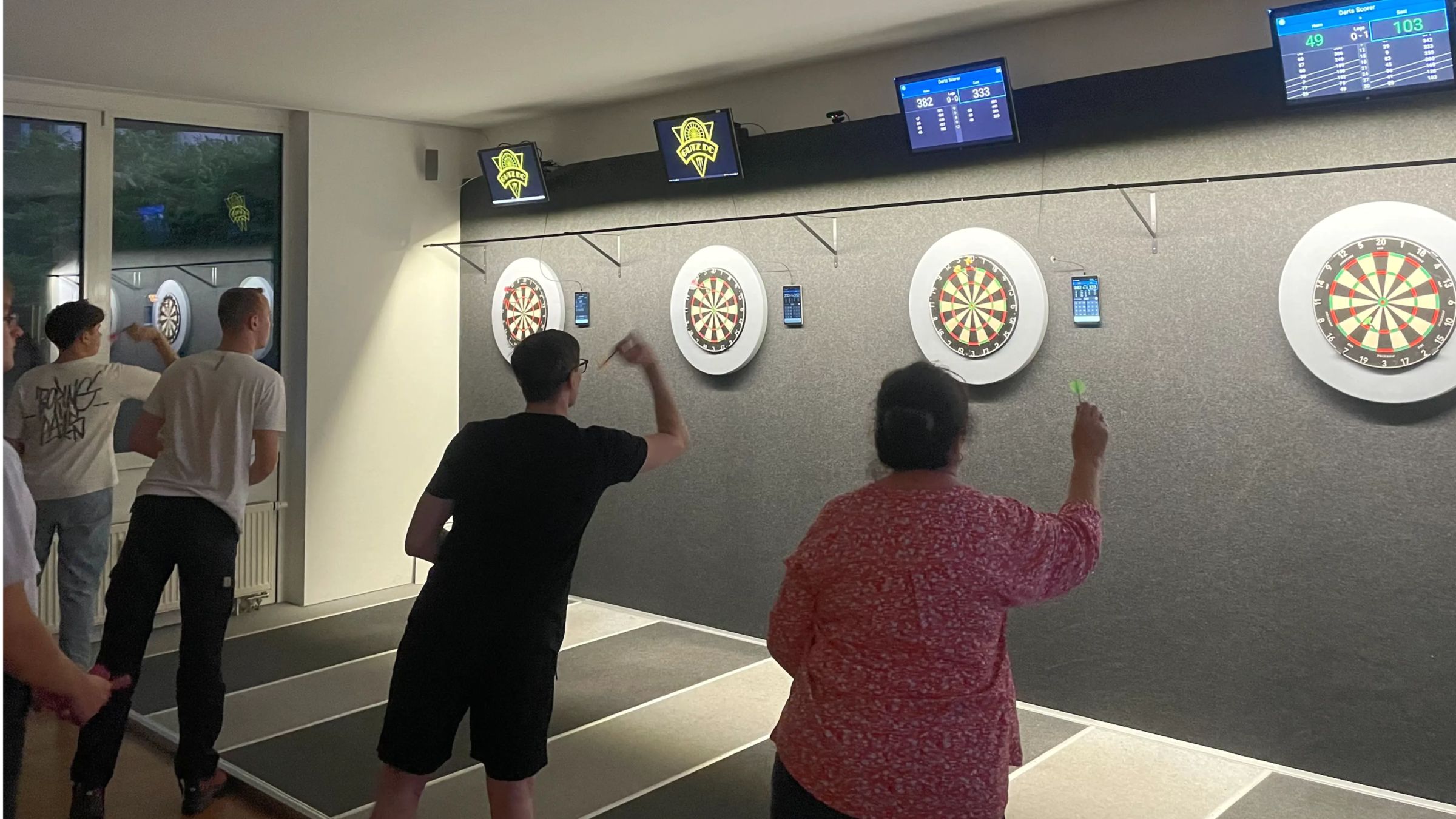 Gemeinsames Training an den Boards des GUTZ DC – Foto: GUTZ DC e.V.