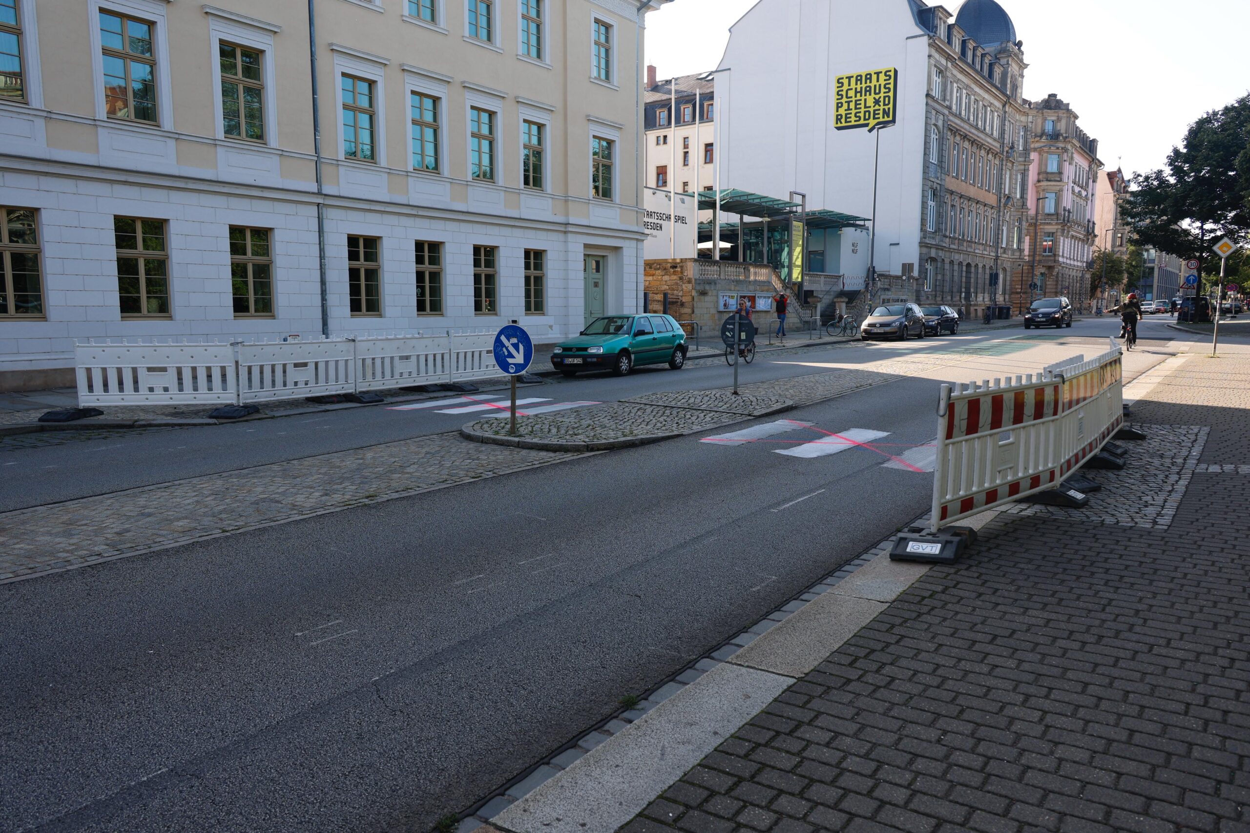Gefälschter und gesperrten Zebrastreifen auf der Glacisstraße. Foto: Florian Varga