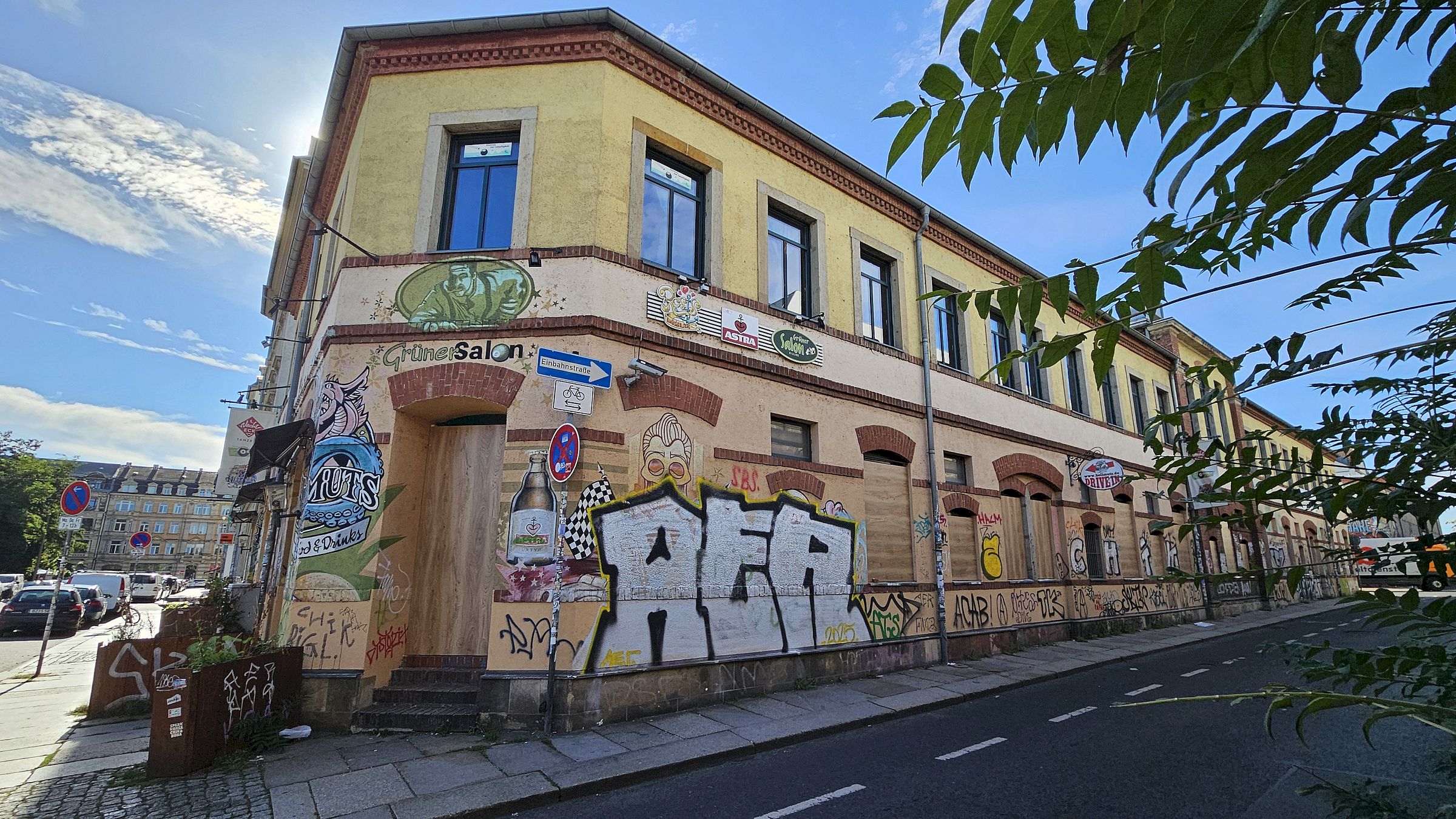 Auch der "Grüne Salon" ist dicht. Foto: Anton Launer