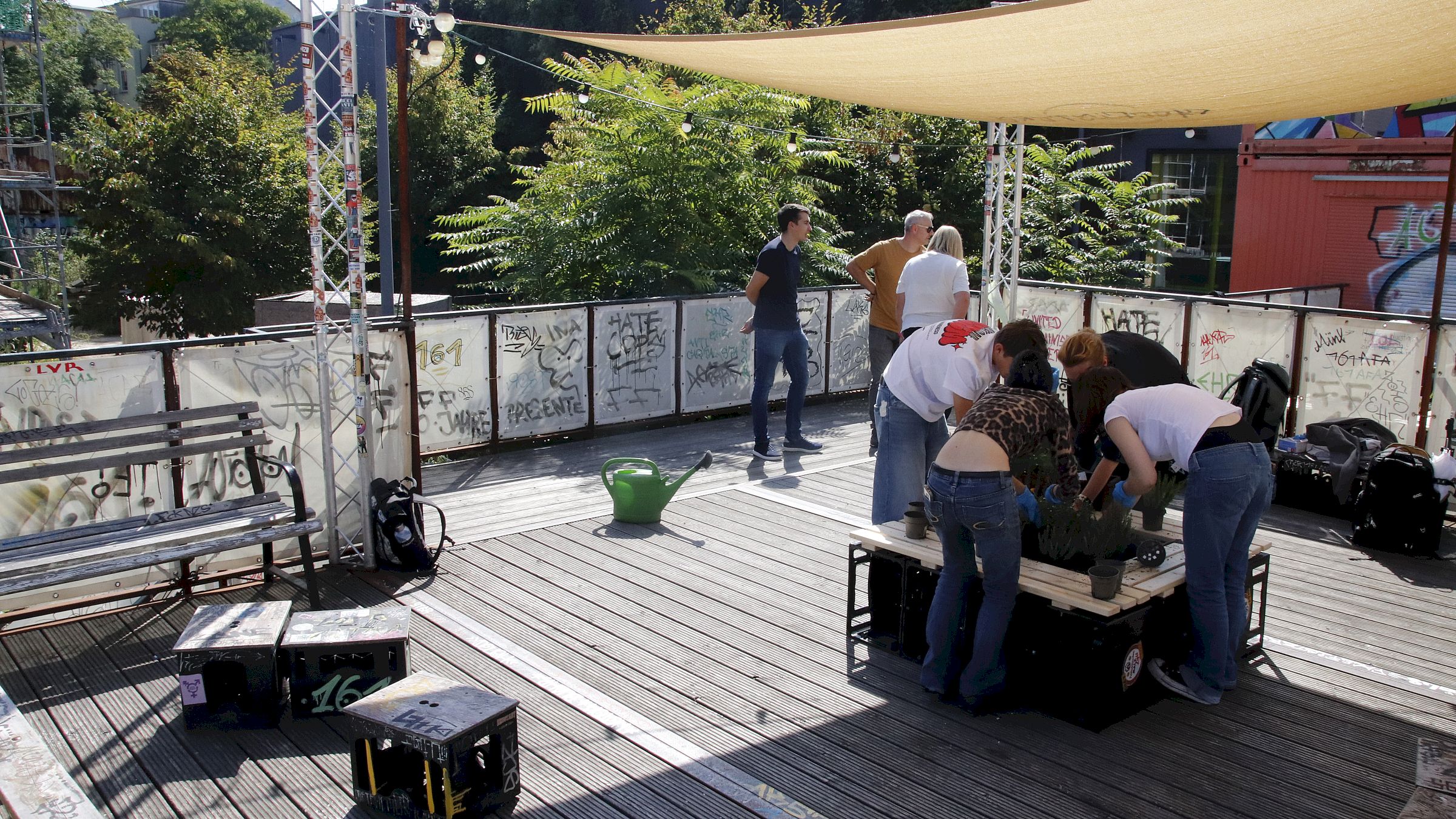 Eine Sitzgelegenheit fürs Blechschloss - Foto: Anton Launer
