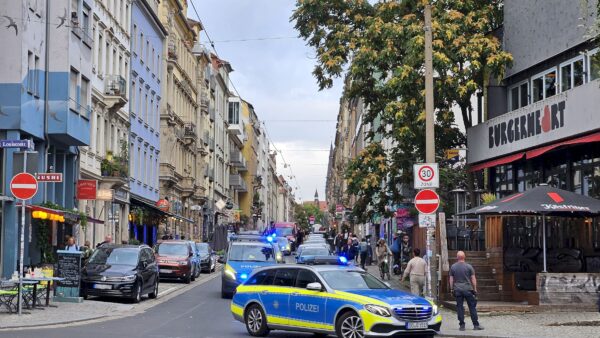 Die Demo pro Kultur zog am Dienstagnachmittag durch die Neustadt - Foto: Anton Launer