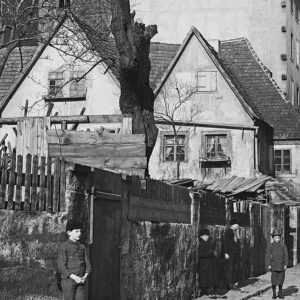 Wo lebt es sich besser? Blockhausgässchen um die Jahrhundertwende