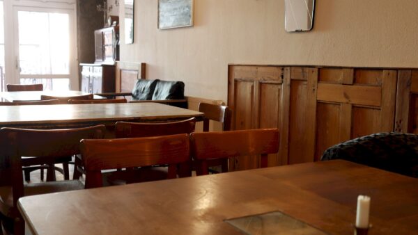 Scheune-Café wieder auf der Alaunstraße - Foto: Anton Launer