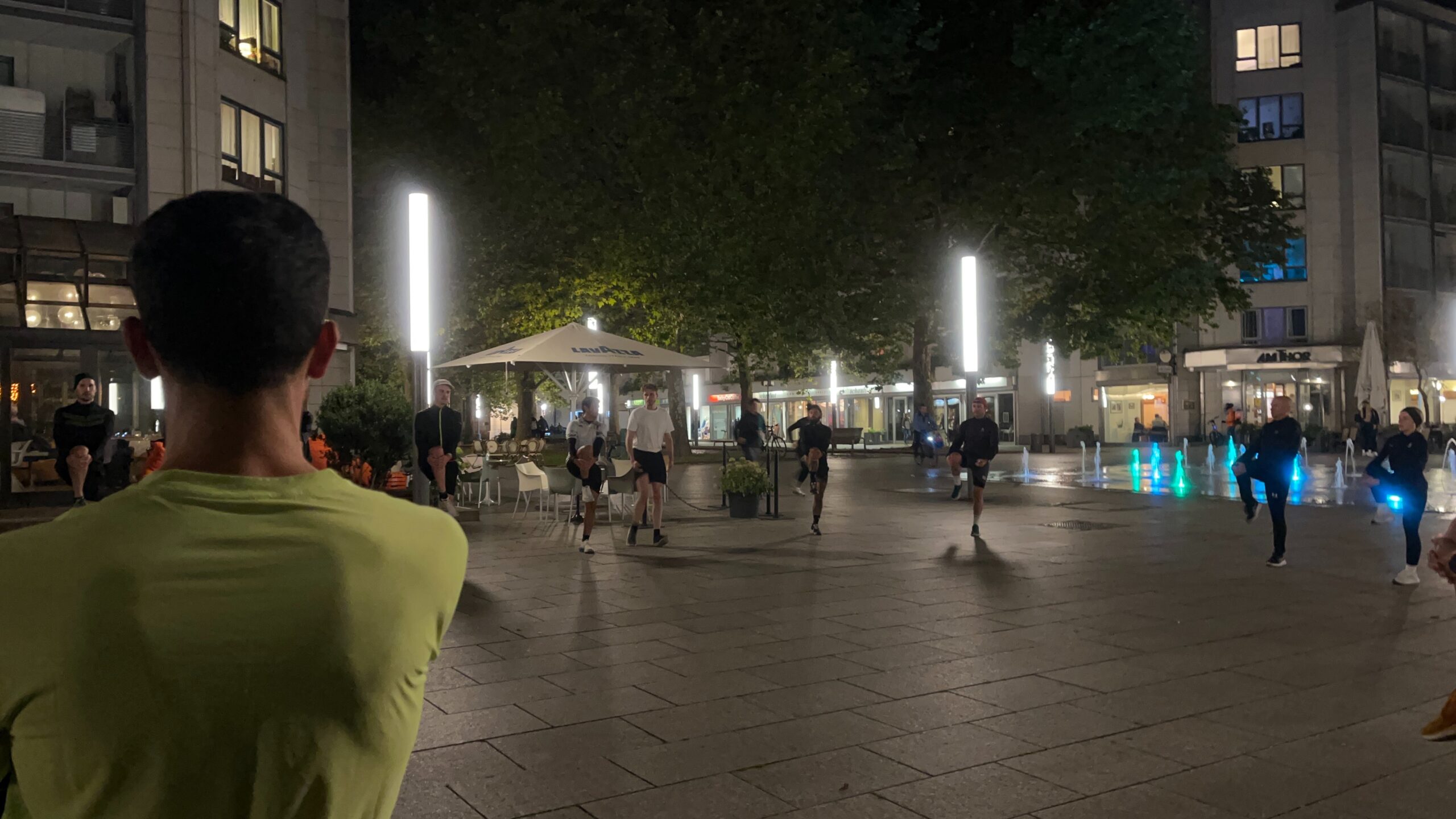 Cool Down vorm Wasserspiel – Foto: Jonasz Schulze