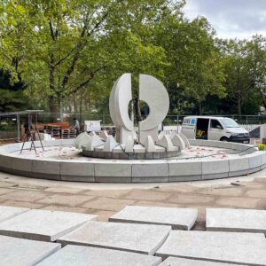 Östlicher Kracht-Brunnen kurz vor der Fertigstellung Der östliche Krachtbrunnen ist fast fertig saniert. Foto: Archiv/Sebastian Diehl