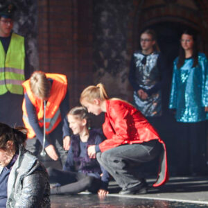 Aus »Meine Welt ist aus den Fugen« 2024. Foto: TheaterKids St. Pauli