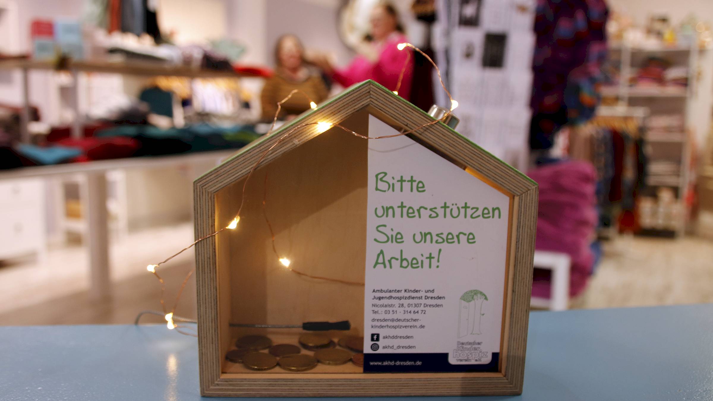 Spendenbox für den Kinder- und Jugendhospizdienst - Foto: Anton Launer