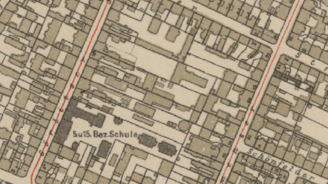 Flurkarte der Neustadt aus dem Jahr 1911. Links verläuft senkrecht die Görlitzer Straße, rechts die Kamenzer Straße. Oberhalb der 15. Grundschule befindet sich das Wohnviertel um die Seifhennersdorfer Straße. Foto: Virtuelles Kartenforum 2.0, Sächsische Landesbibliothek – Staats- und Universitätsbibliothek Dresden (SLUB)
