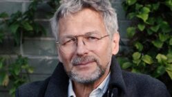 Volker Weiß analysiert Strategien der extremen Rechten Volker Weiß liest zur extremen Rechten in der Schauburg - Foto: Klett-Cotta/Maximilian Gödecke