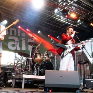 Red Elvis and the Cold War Cow Girls - Foto: Patrick Schönknecht