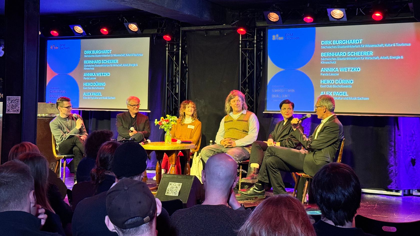 Talkrunde bei der Auftaktsfeier des „Büro für Popkultur und Musik Sachsen“ in der GrooveStation – Foto: Enna Miau