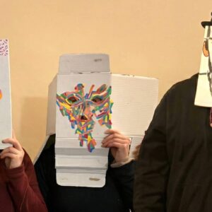 Die Unschule für Kunst sucht neuen Standort in Dresden Gruppenbild mit Masken - Unschule für Kunst-in-Dresden - Foto: Institut für Gute Laune