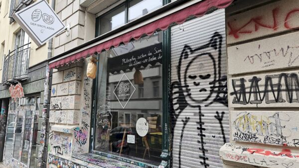 Seit Ende Januar geschlossen: Brotladen auf der Alaunstraße - Foto: Anton Launer