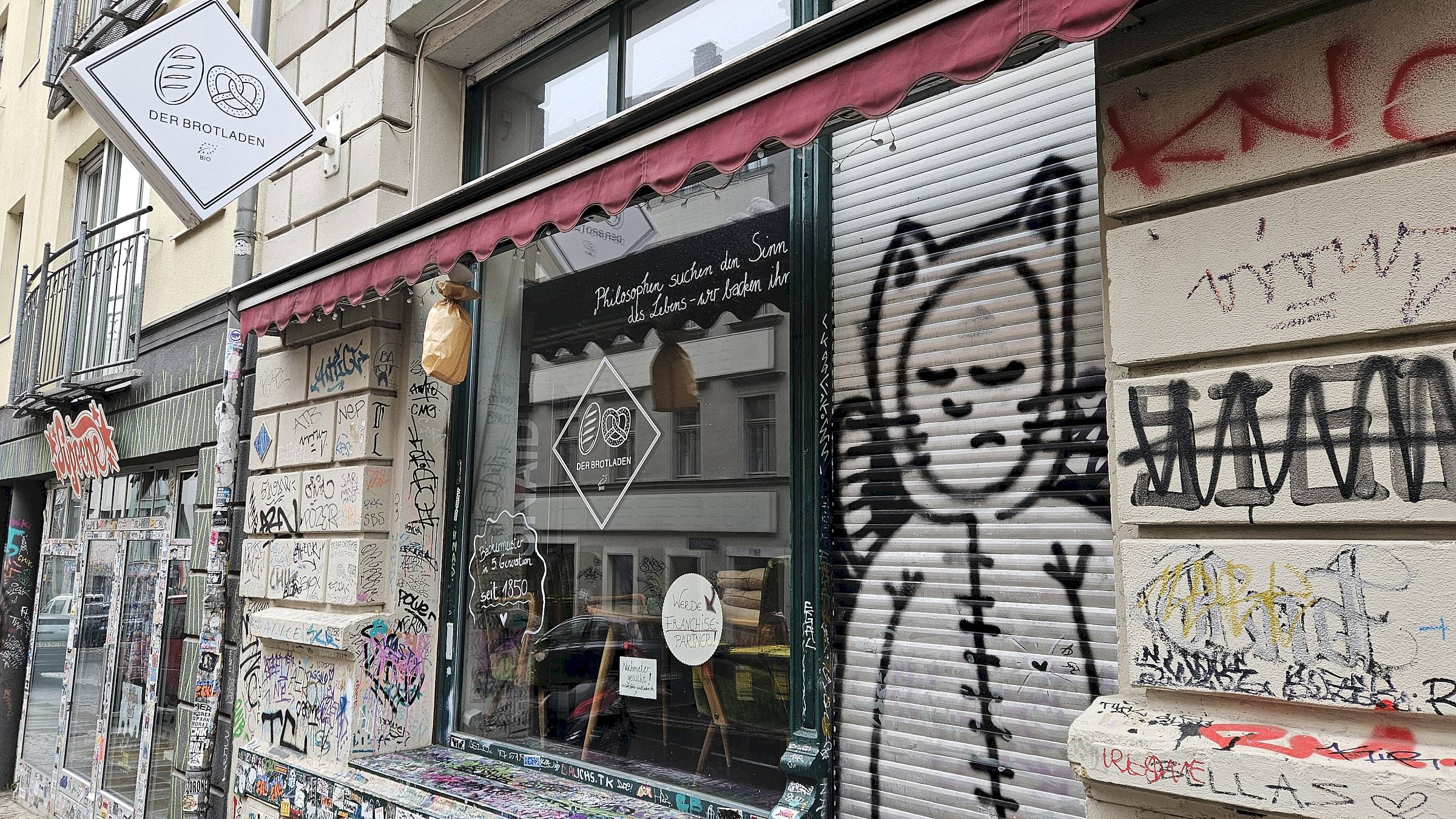 Seit Ende Januar geschlossen: Brotladen auf der Alaunstraße - Foto: Anton Launer