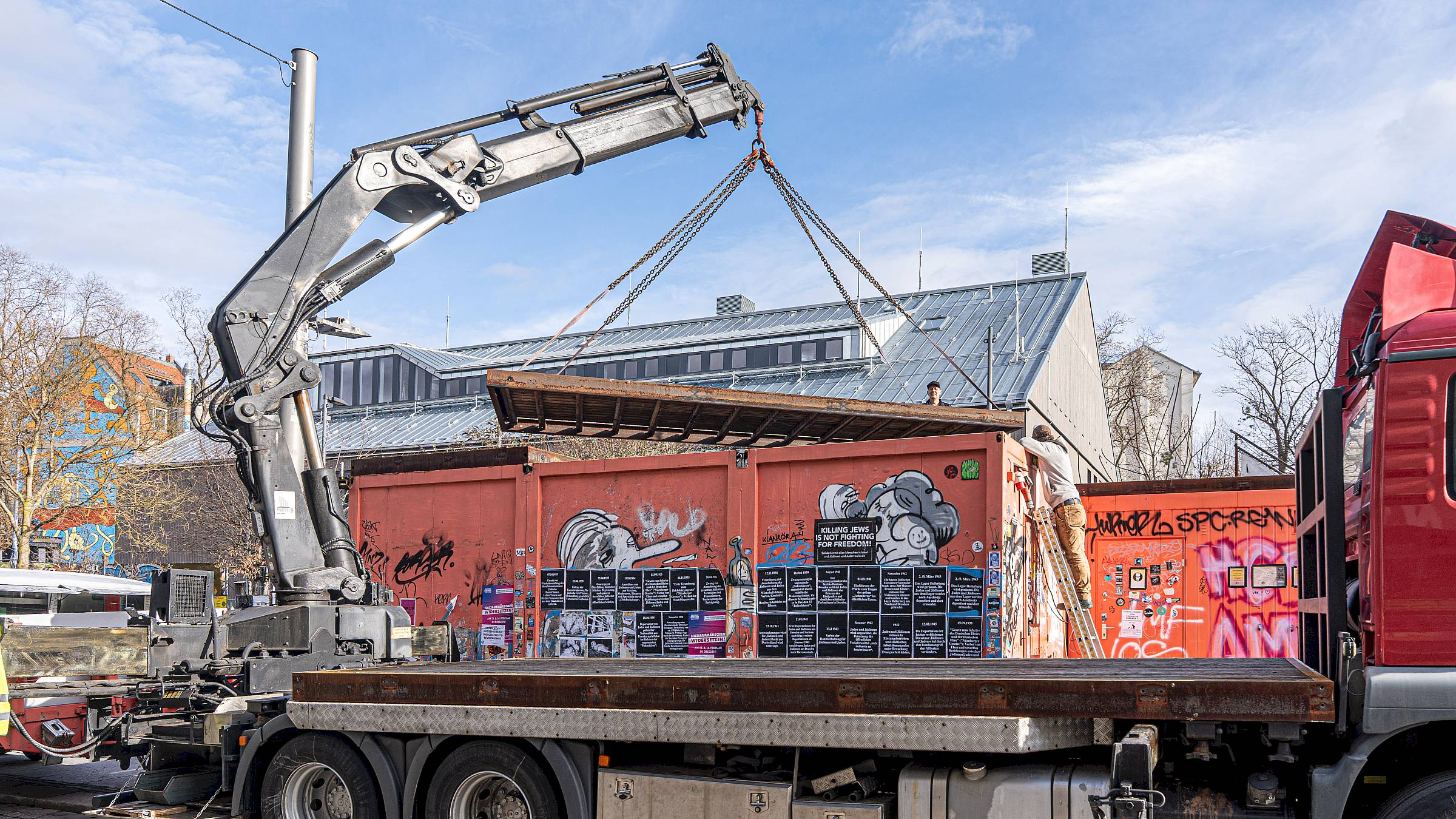 Demontage des prunkolsesten Schlosses der Welt. Foto: Peter Zuber
