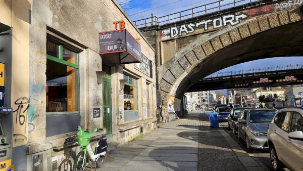 Bekannt für gute Küche und kühles Bier - das TB. Foto: Anton Launer