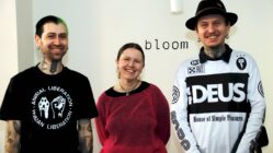 Neueröffnung: Bloom auf der Görlitzer Straße Wollen die Görlitzer Straße zum Blühen bringen - die Bloom-Crew Arkadii, Aliesia und Denys. Foto: Anton Launeram frisch freigelegten Kachel-Tresen. Foto: Anton Launer