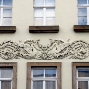 Das namensgebende Relief an der Schwanenhaus-Villa - Foto: Anton Launer