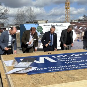 Fünf Holzhallen entstehen im Dresdner Industriegelände 2026-13-02-Fairwerk