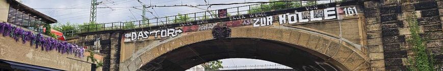 Header "Tor zur Hölle" Juli 2026