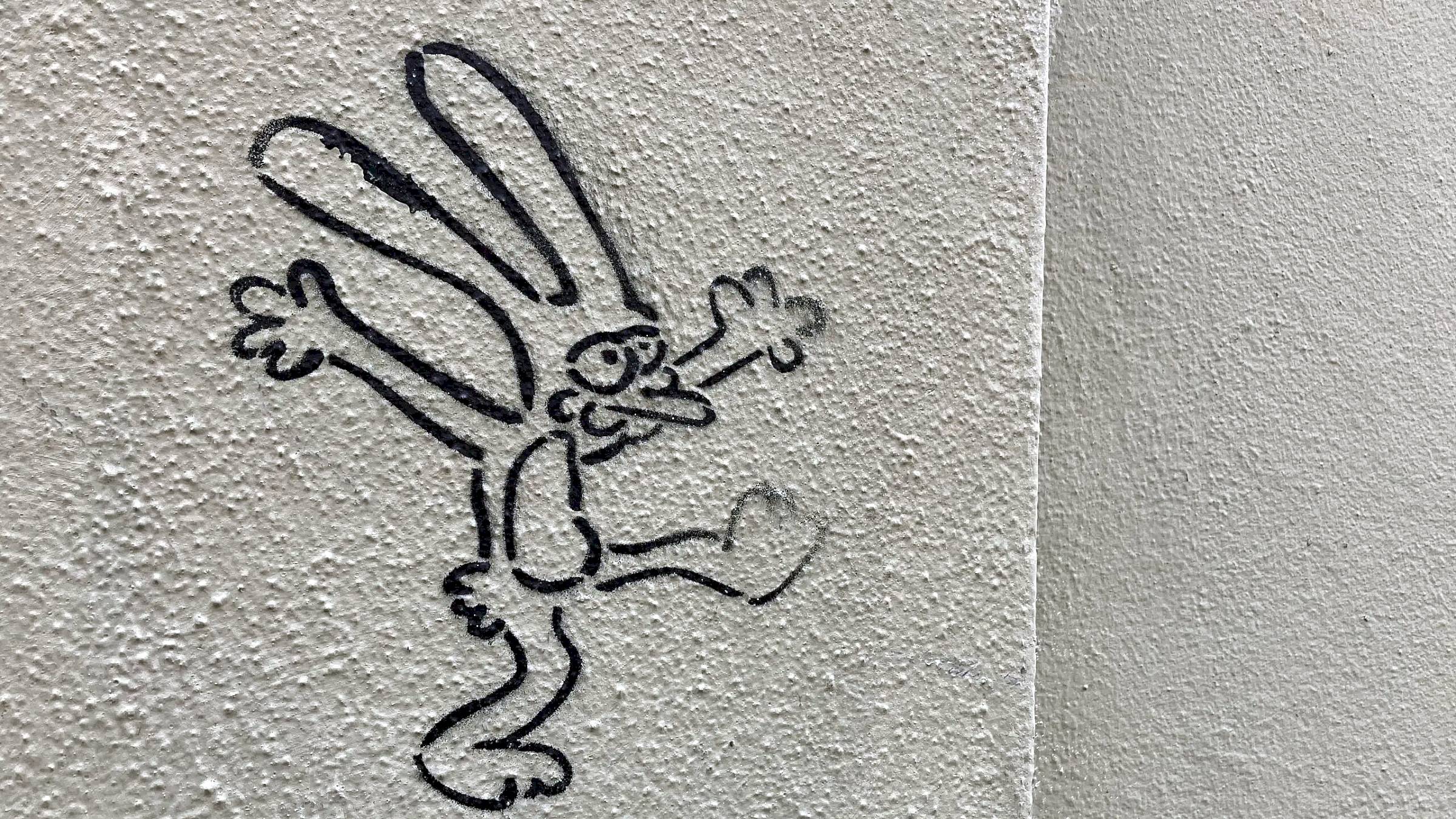 Der Edding-Hase von der Schönfelder Straße - Foto: Maris Beck