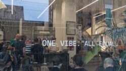 Café Mika One startet Künstler-Kollaboration DSC08748-4